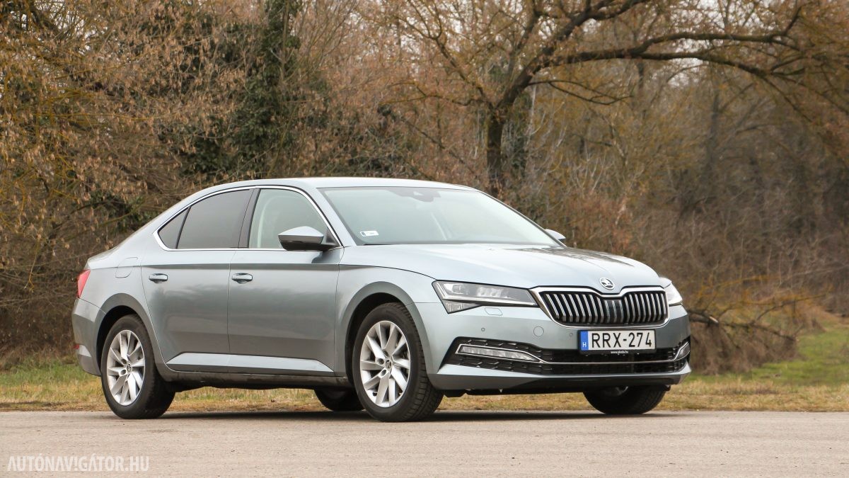 SKODA SUPERB