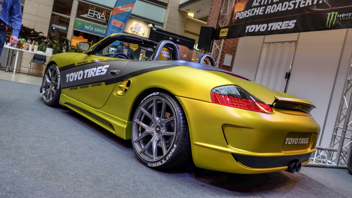 PORSCHE BOXSTER