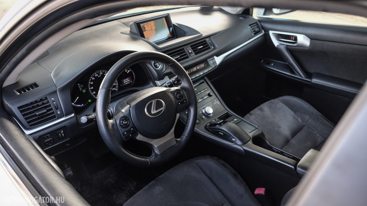 LEXUS CT
