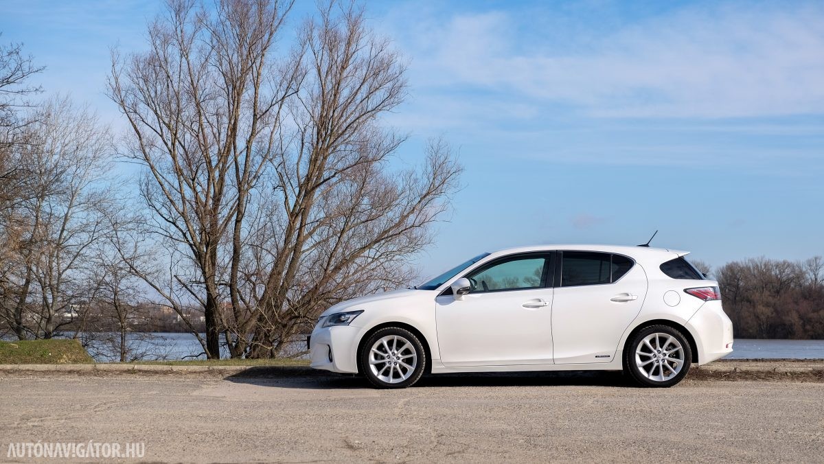 LEXUS CT