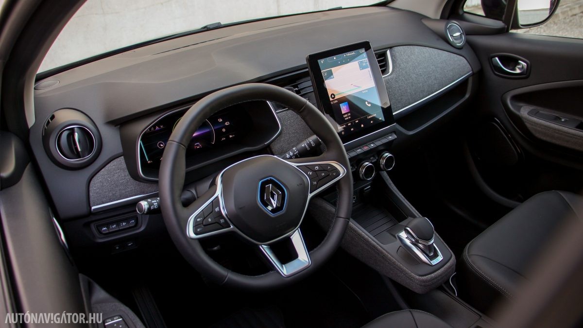 RENAULT ZOE