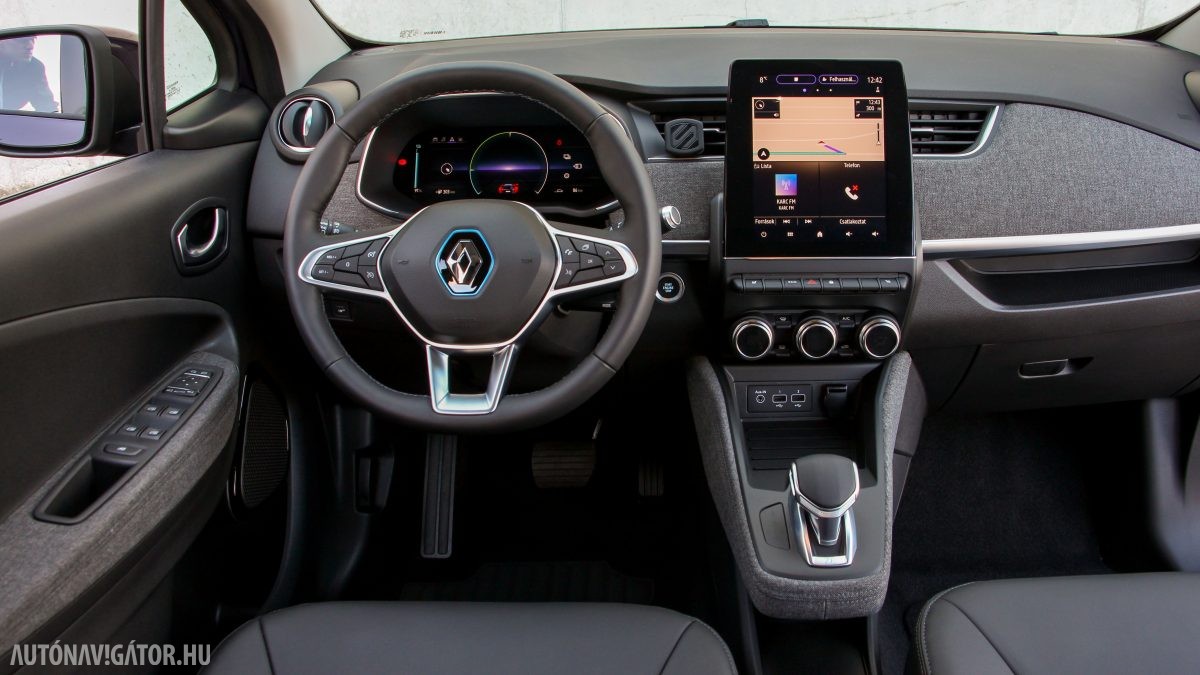 RENAULT ZOE