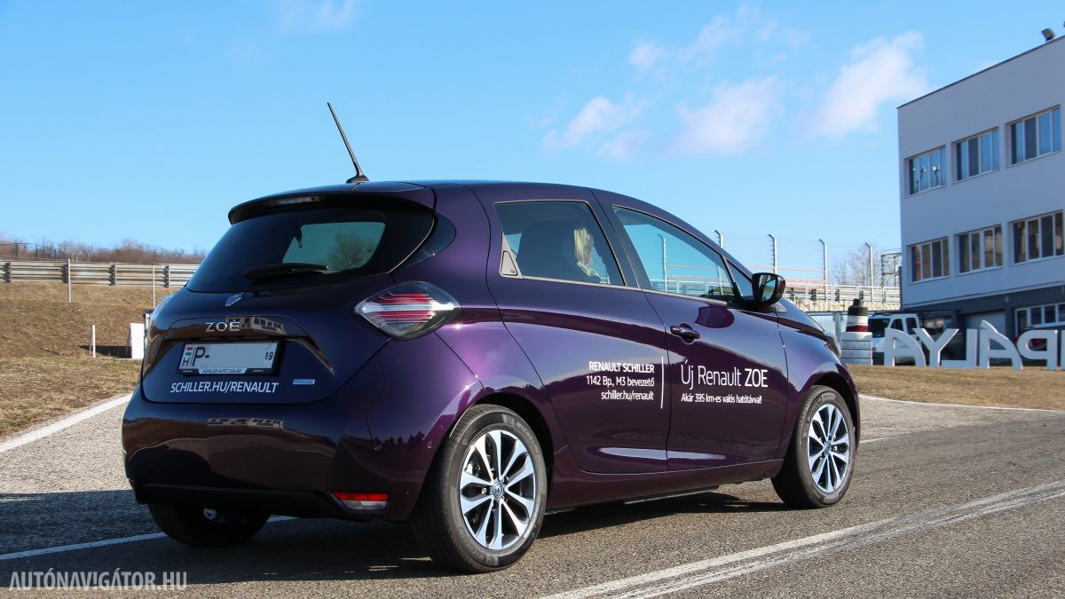 RENAULT ZOE