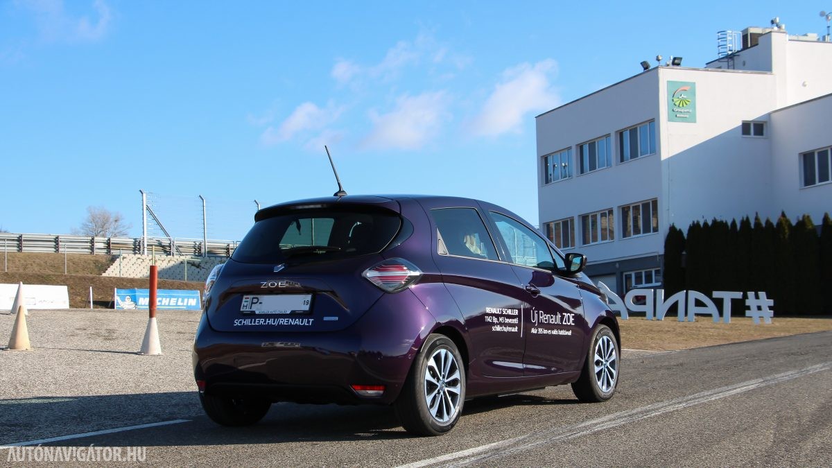 RENAULT ZOE