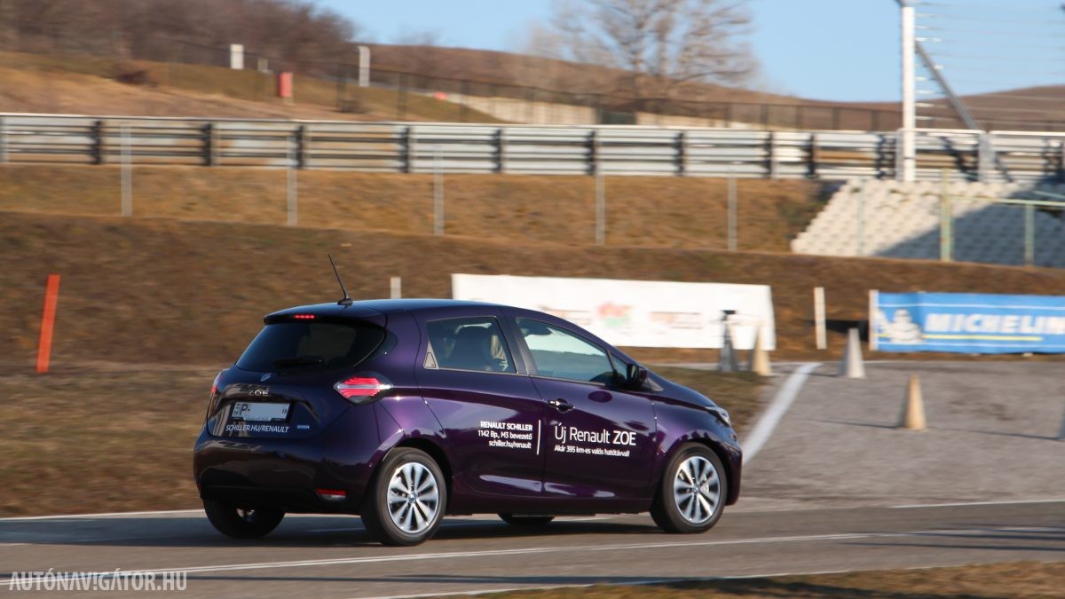 RENAULT ZOE