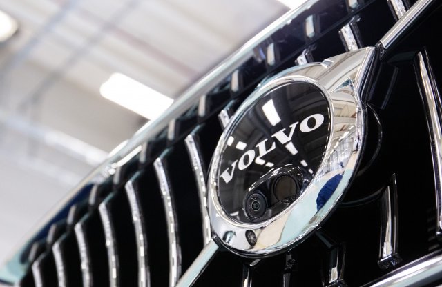 Úton az élet felé -  a Volvo Cars is újraindítja gyárait