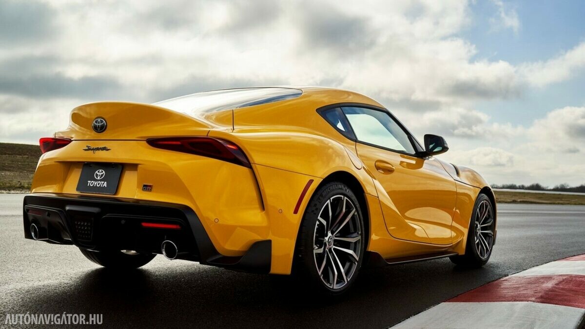 TOYOTA SUPRA