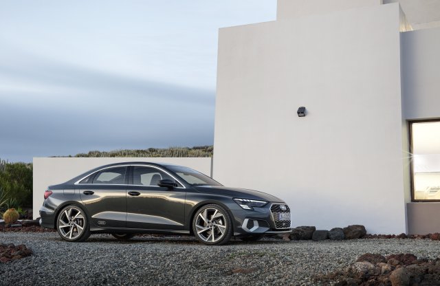 Szedánként is bemutatkozott az új Audi A3