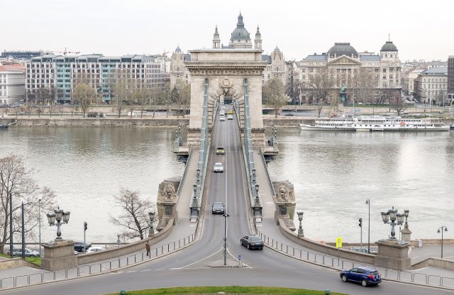 50, a mellékutakon 30 km/óra sebességhatár jöhet Budapesten