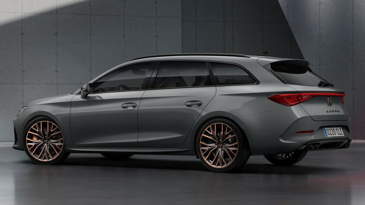 SEAT LEON