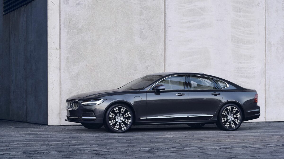 VOLVO