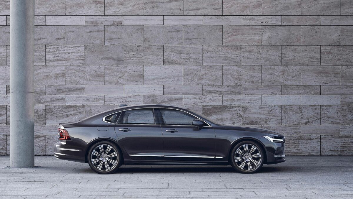VOLVO
