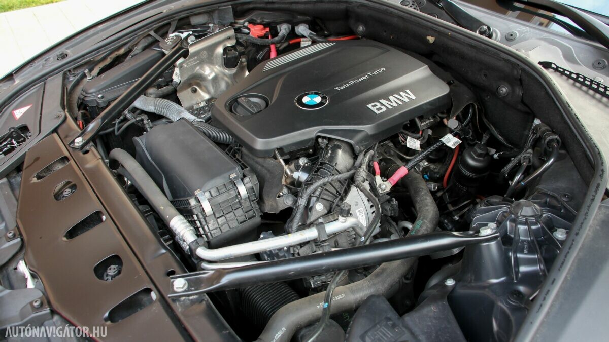 BMW 5-ÖS SOROZAT