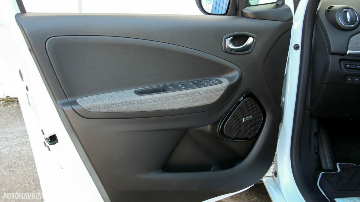 RENAULT ZOE