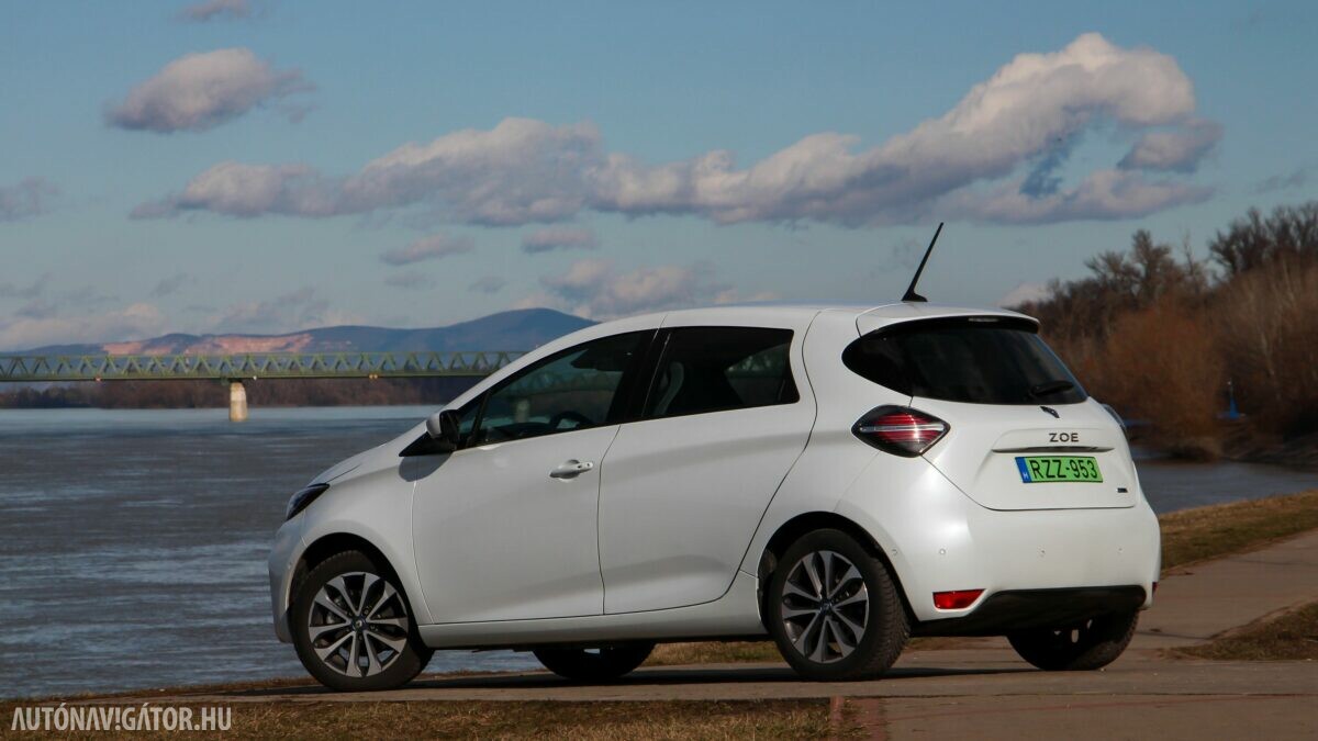 RENAULT ZOE