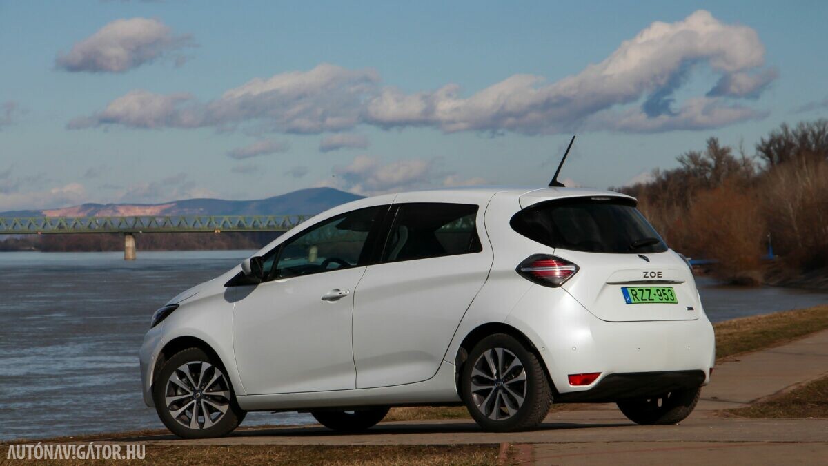 RENAULT ZOE