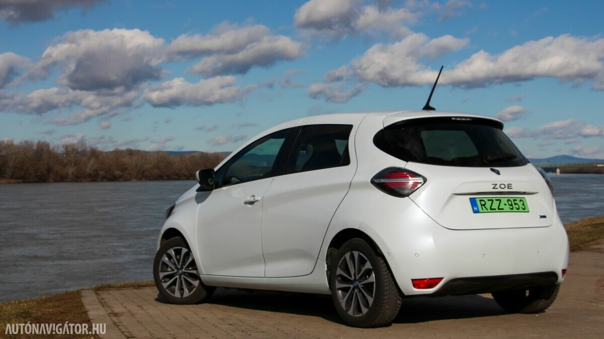 RENAULT ZOE
