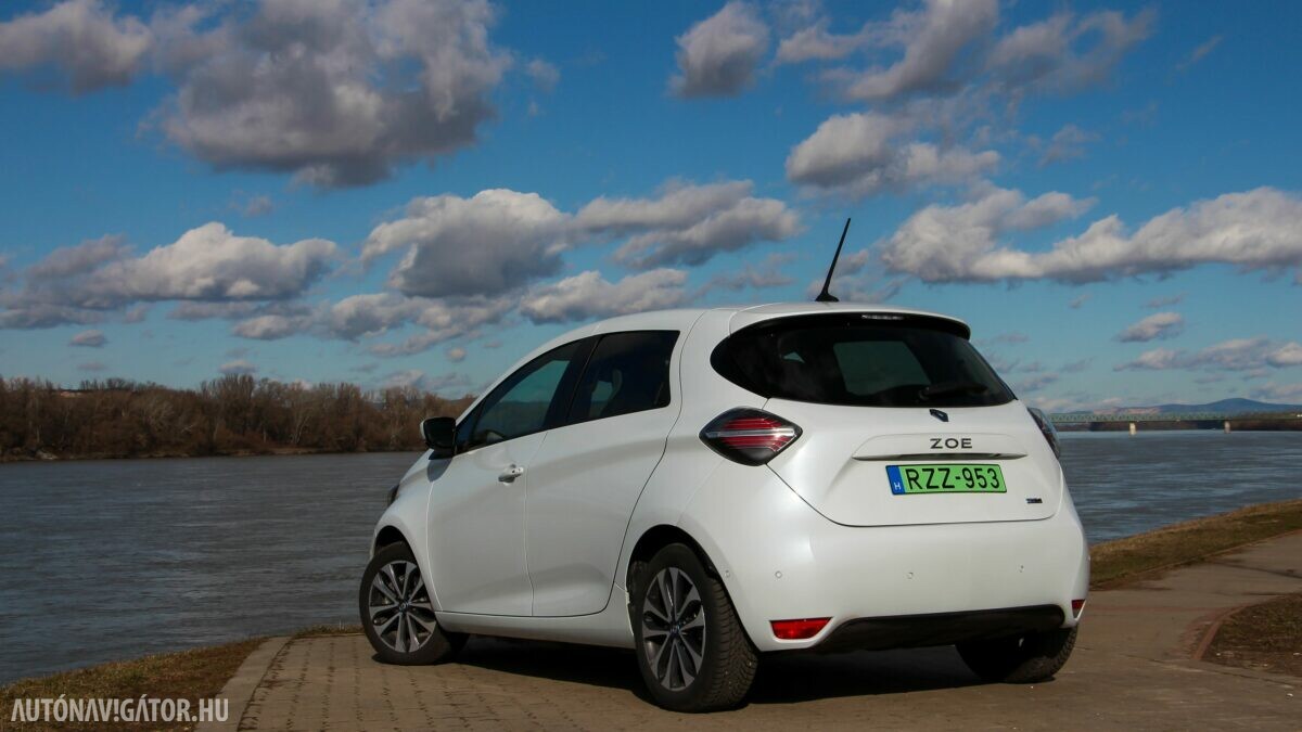 RENAULT ZOE