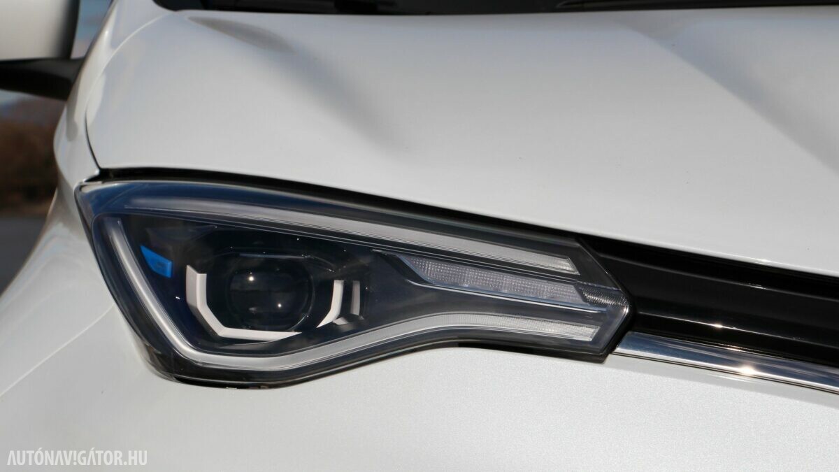 RENAULT ZOE