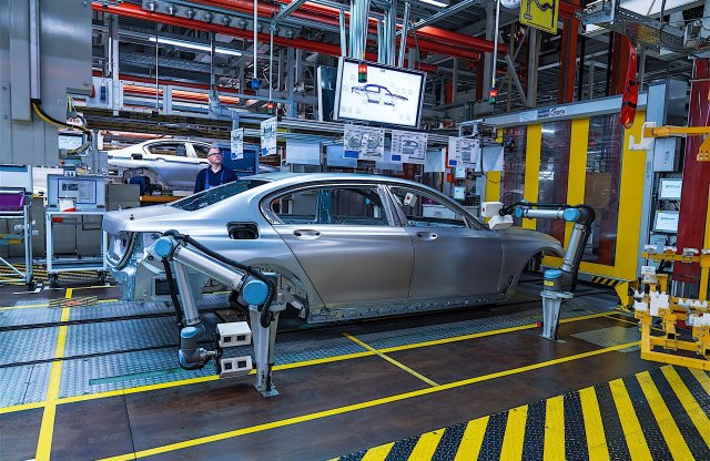 Mégsem épül a BMW gyár Debrecenben, egyelőre