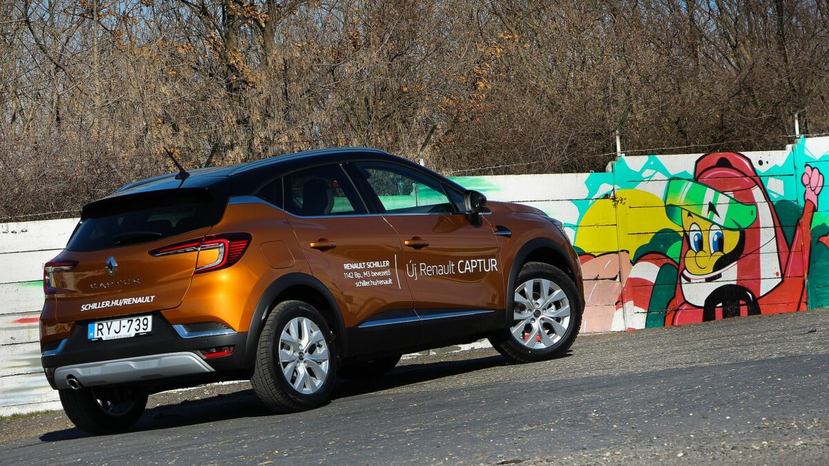 RENAULT CAPTUR