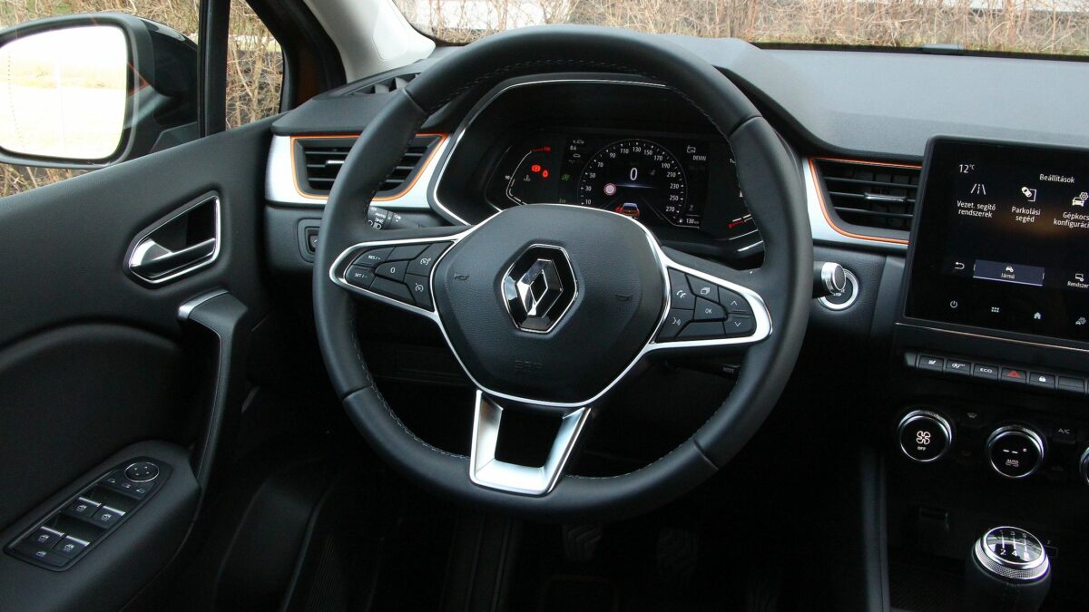 RENAULT CAPTUR