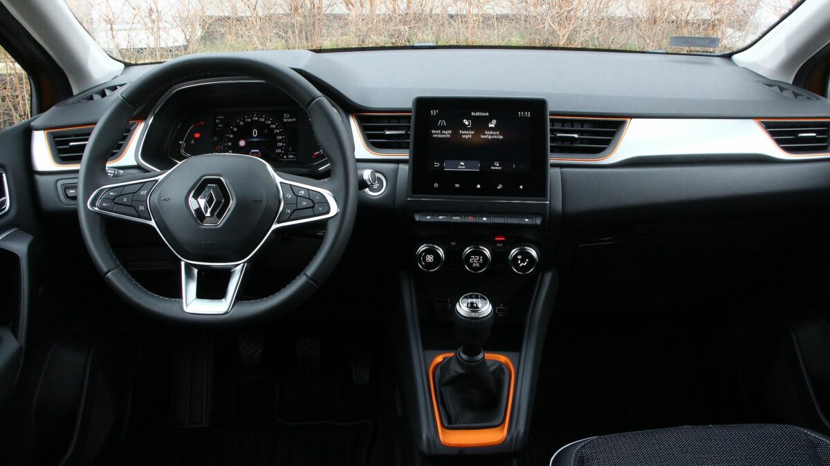 RENAULT CAPTUR