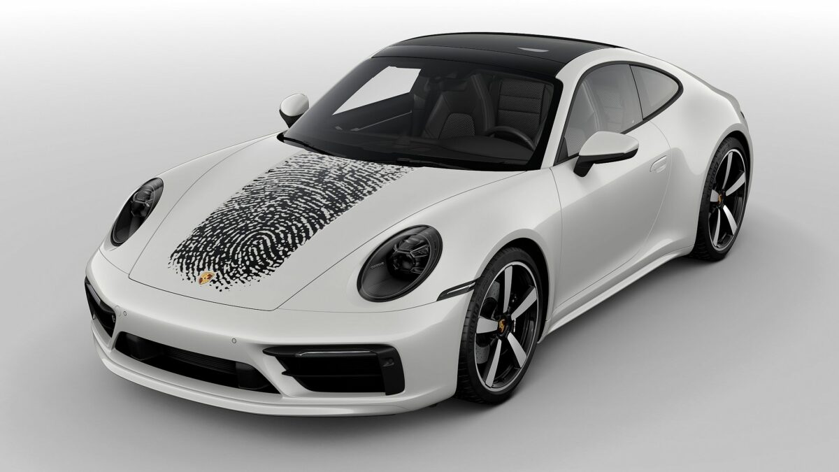 PORSCHE