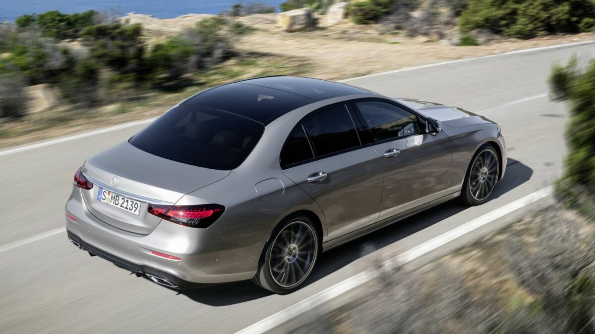 MERCEDES-BENZ