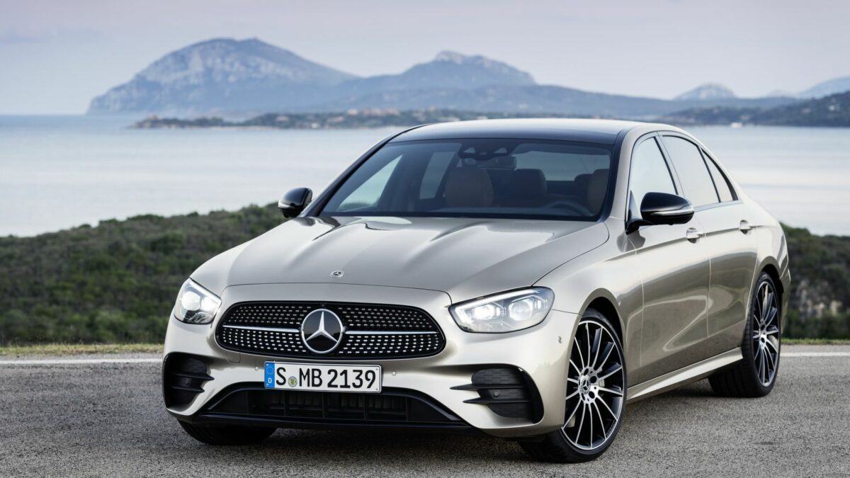 MERCEDES-BENZ