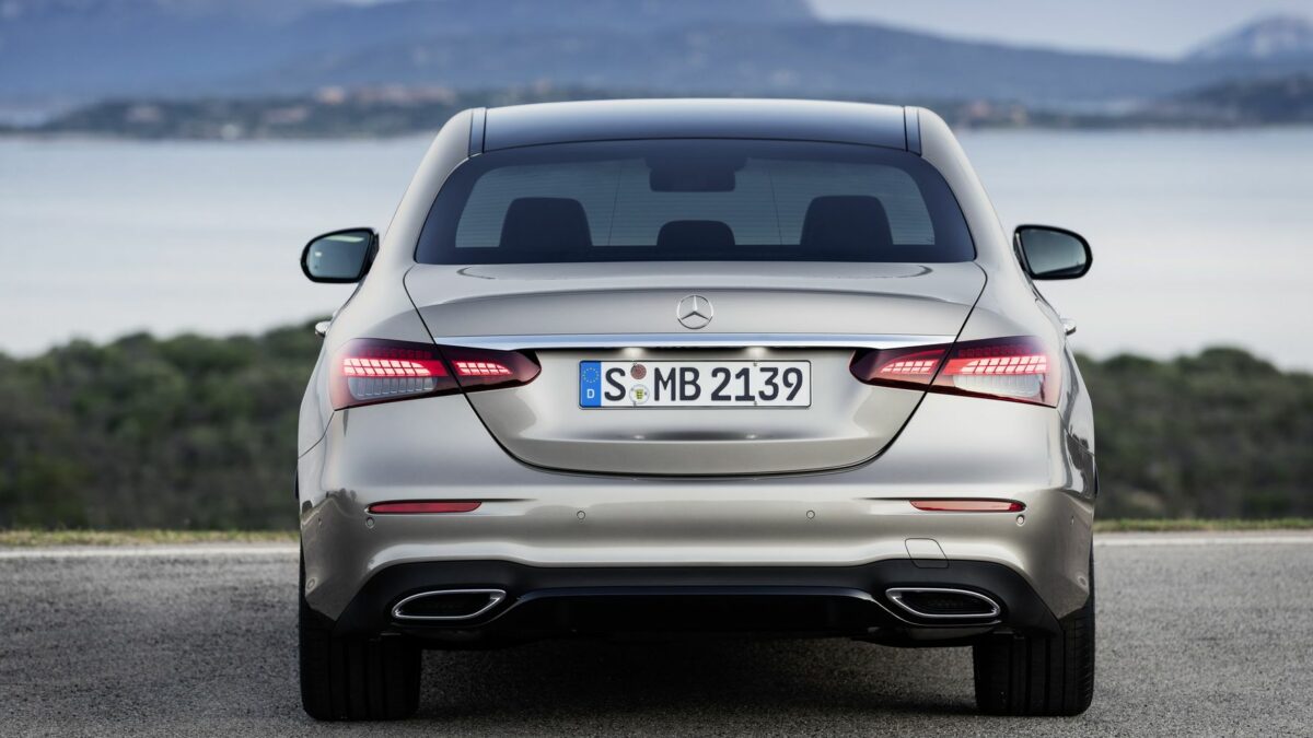 MERCEDES-BENZ