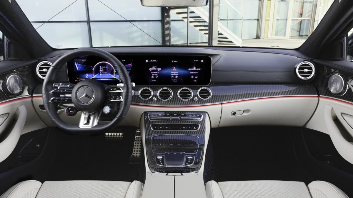 MERCEDES-BENZ