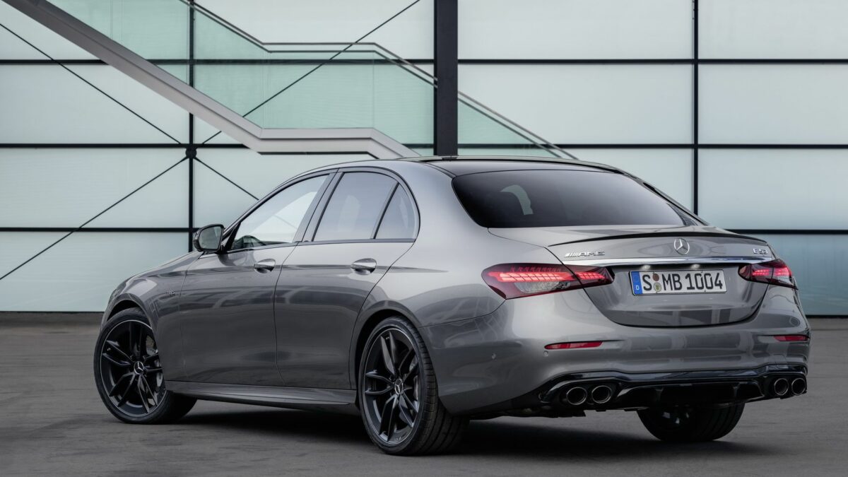 MERCEDES-BENZ