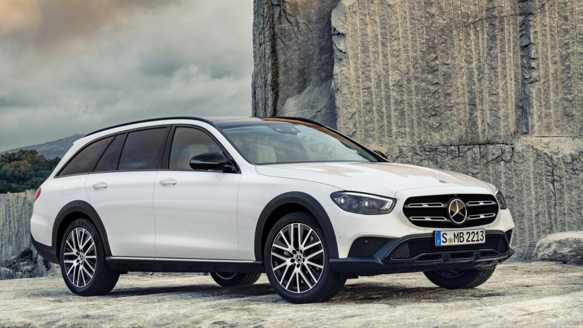 MERCEDES-BENZ
