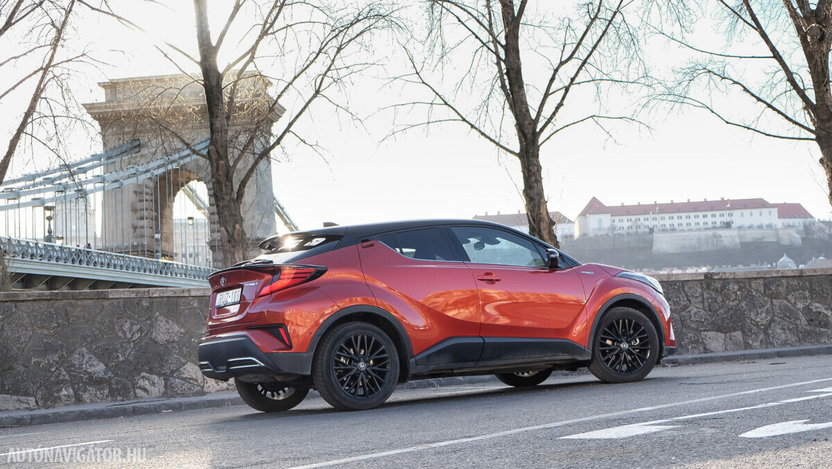 TOYOTA C-HR