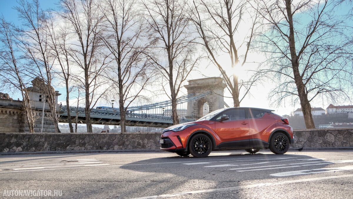 TOYOTA C-HR