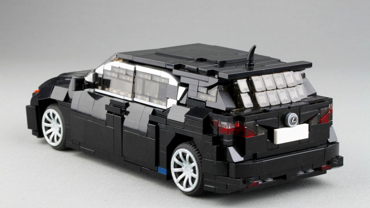 LEXUS LF