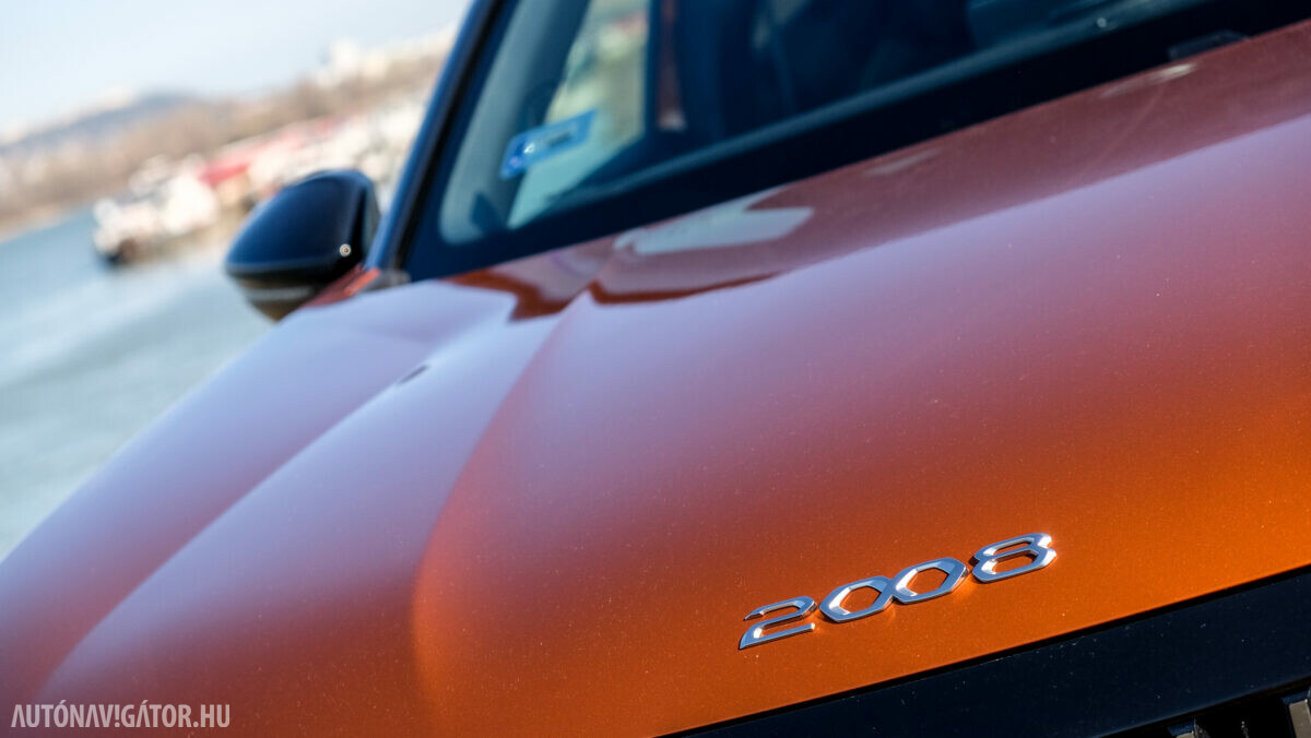 PEUGEOT 2008
