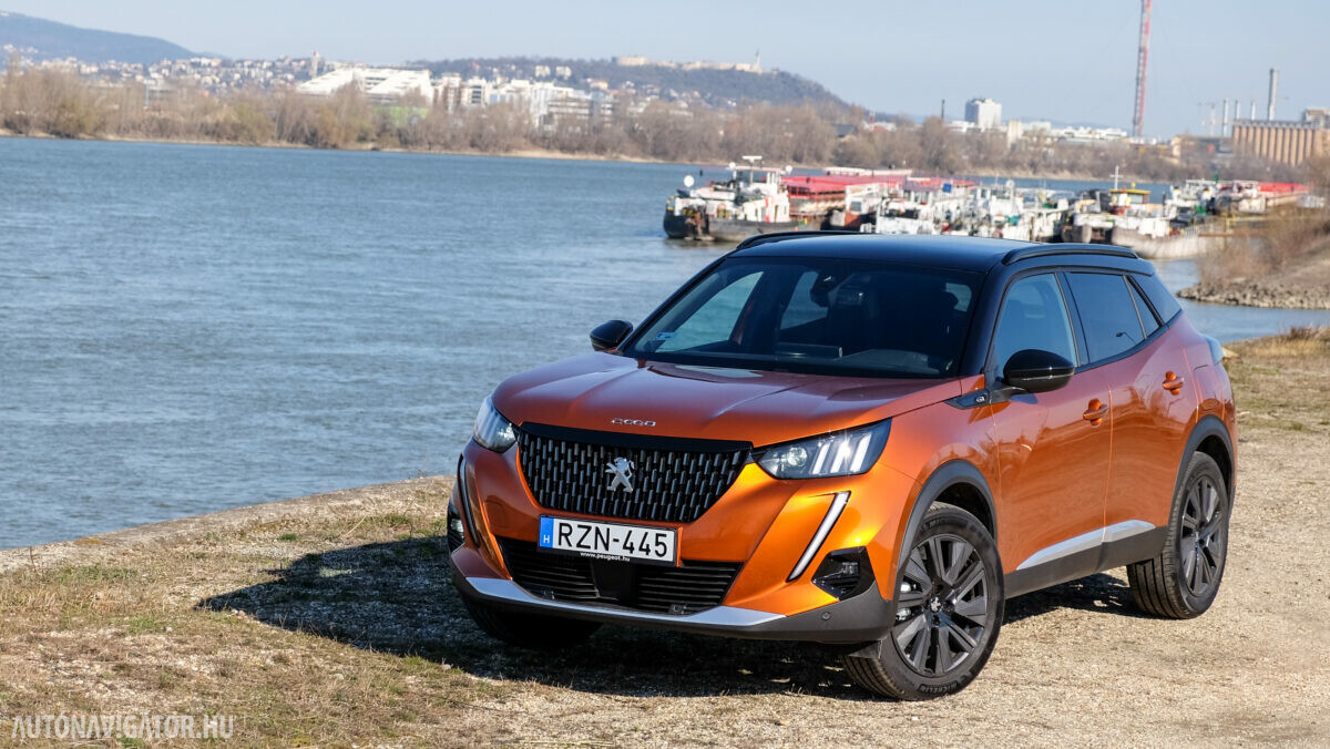 PEUGEOT 2008