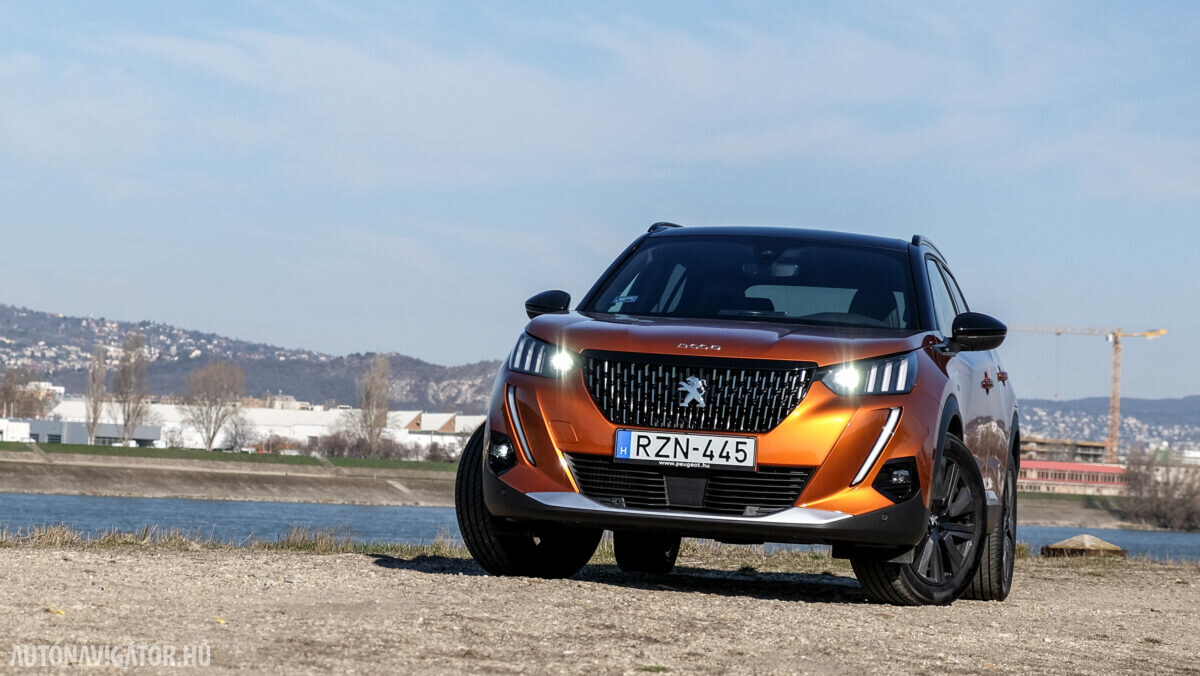 PEUGEOT 2008