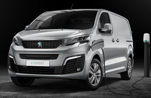 Özönlenek a villanyfurgonok a PSA csoporttól - Peugeot e-Expert