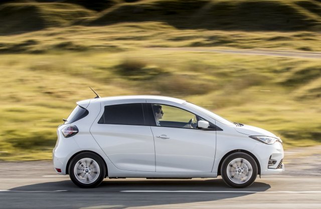 Teherautót faragtak a Renault Zoéból