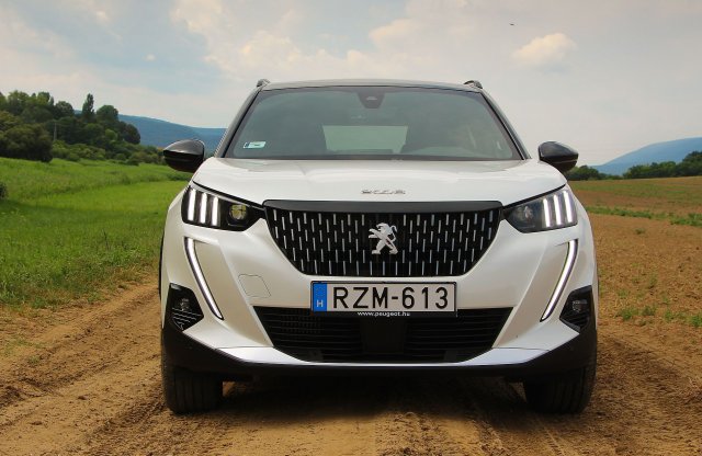 Fejlődőképes - Peugeot 2008 GT Line teszt