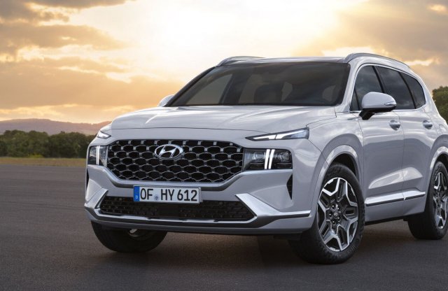 Bátran mehet terepre az új Hyundai Santa Fe