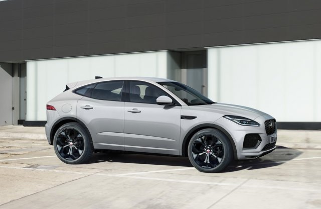 Határozottabb, modernebb E-Pace érkezik, hibrid hajtásláncokkal