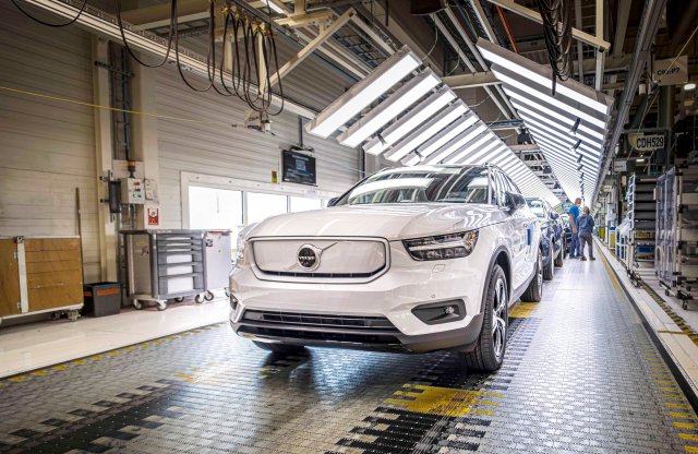 Megtriplázza villanyautó-kapacitását a Volvo