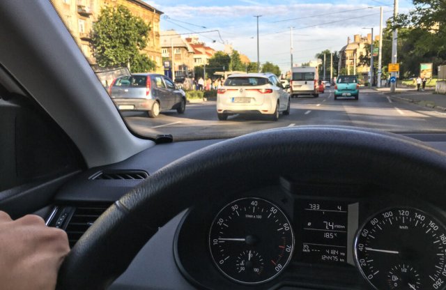 Szembejött velem egy autós!