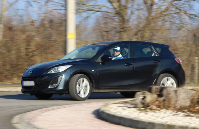 Milyen rozsda? - Mazda3 2.0 DISI, 2010 - használtteszt