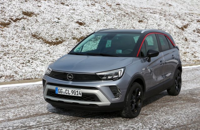 Vizor van az arcán - kipróbáltuk az X nélküli Opel Crosslandet
