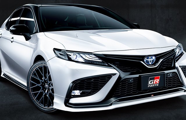 Ebből még akár GR Sport Camry is lehet - reméljük, hogy lesz is!